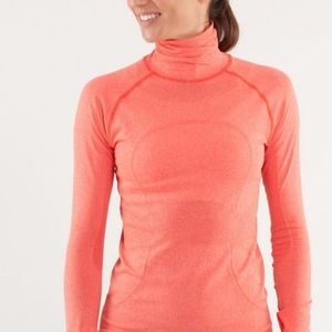 Lululemon NWT Run Swiftly Turtleneck Sz 6, in Lore